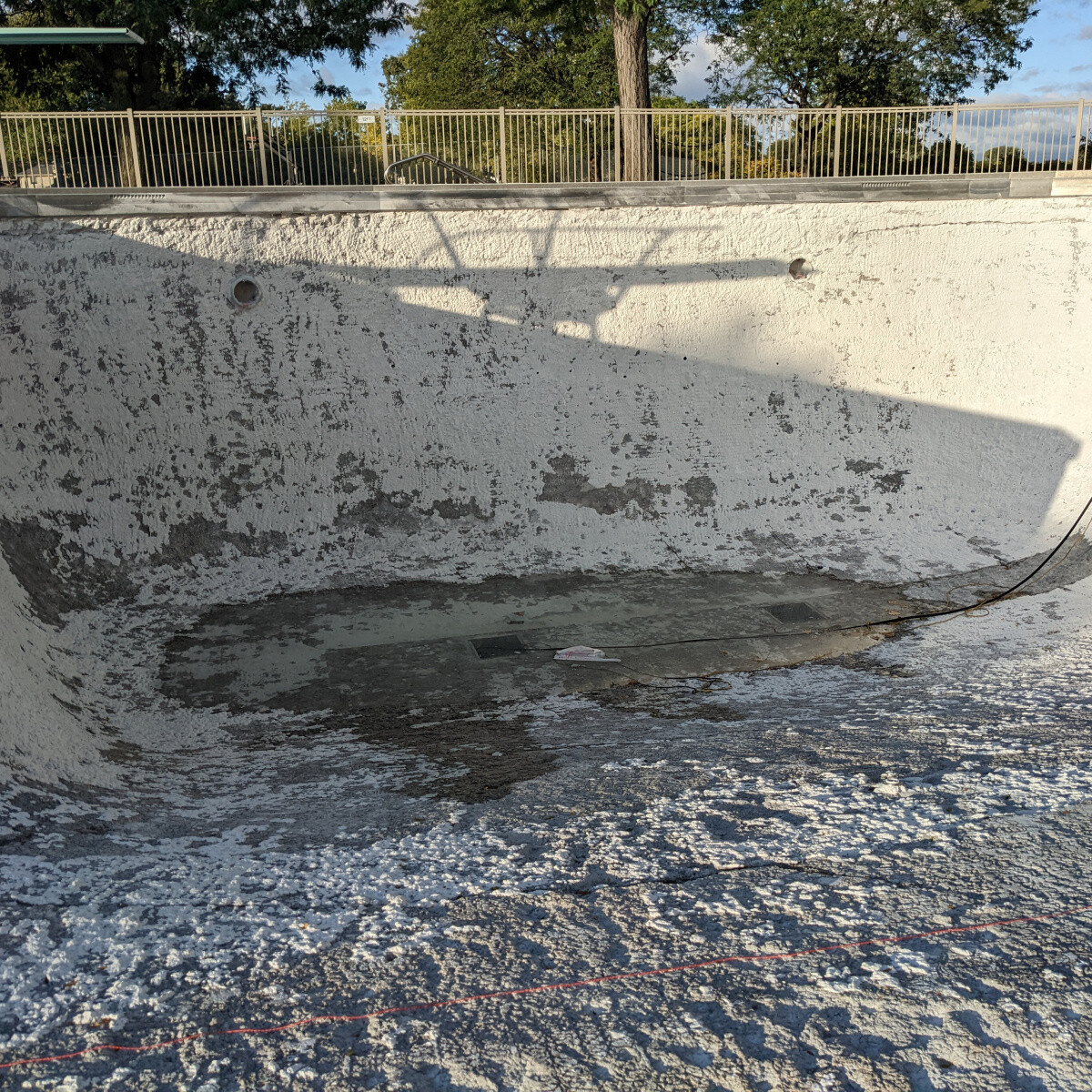 Diving Well South Wall