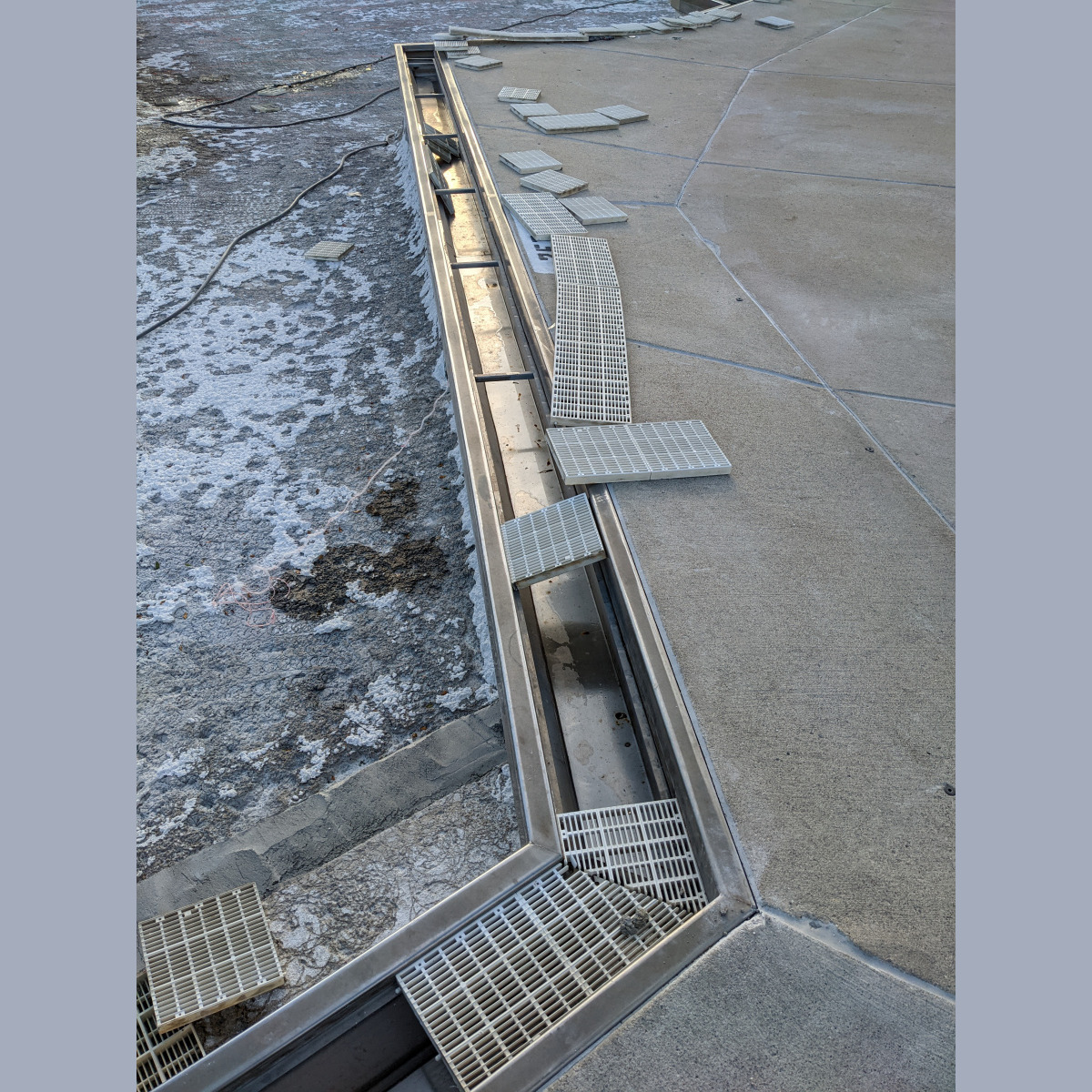 Pool Gutter Cleaning - Baby Pool