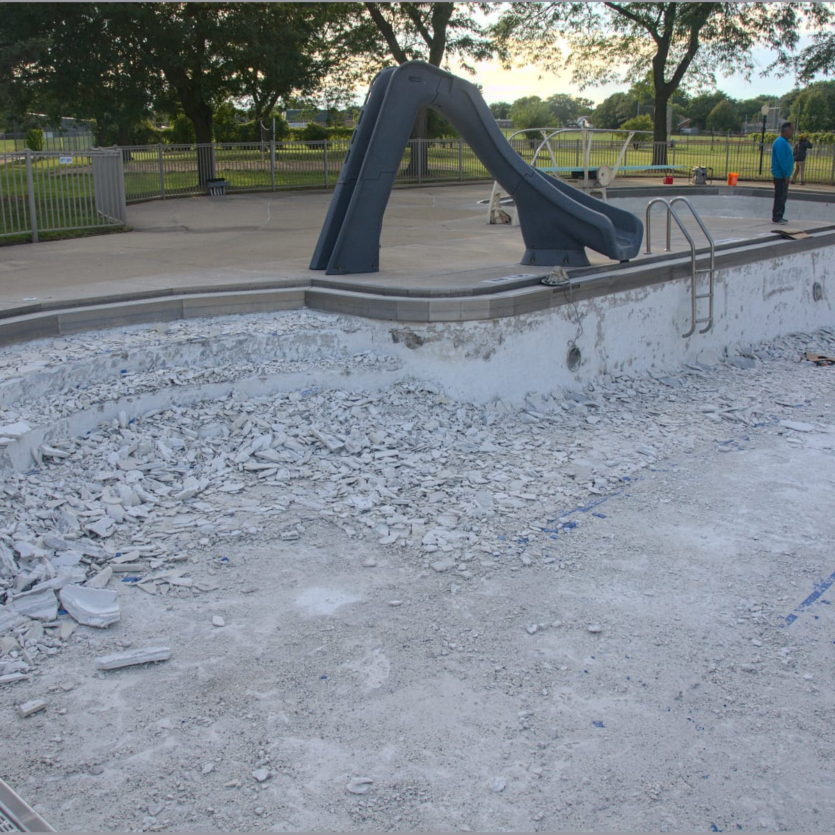 Demolition in the main pool. Demolition - Day 6